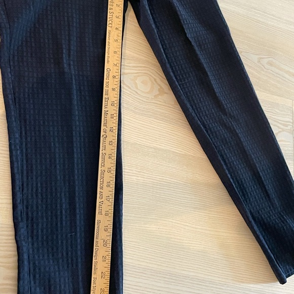 J Brand Blue/Black Sz 4 Textured Pant GUC Washable - Picture 9 of 11